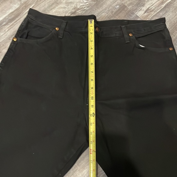 Wranglers Men’s 40x32 13MWZ Cowboy Cut Jeans - Picture 5 of 5